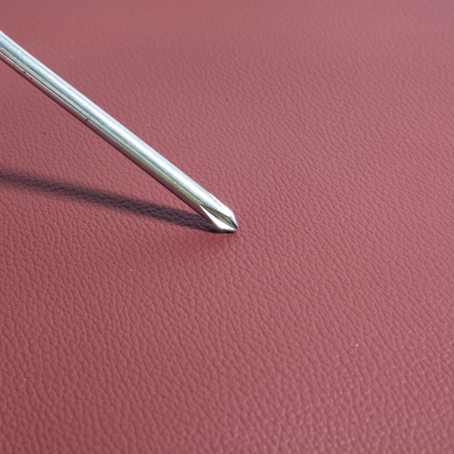 1.0mm Litchi Grain Waterproof Synthetic Leather Material